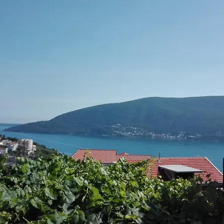 Porodicni Apartman Herceg Novi Exterior photo