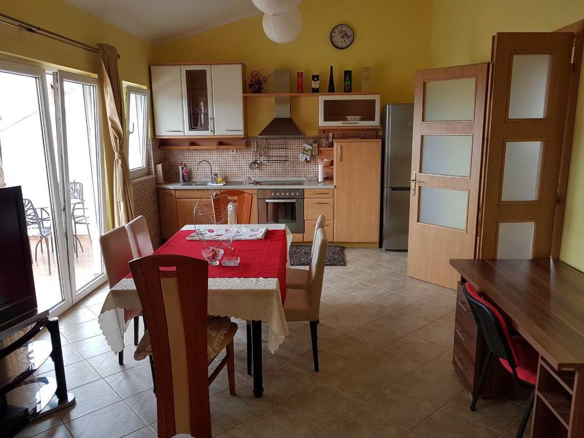 Apartment Porodicni *